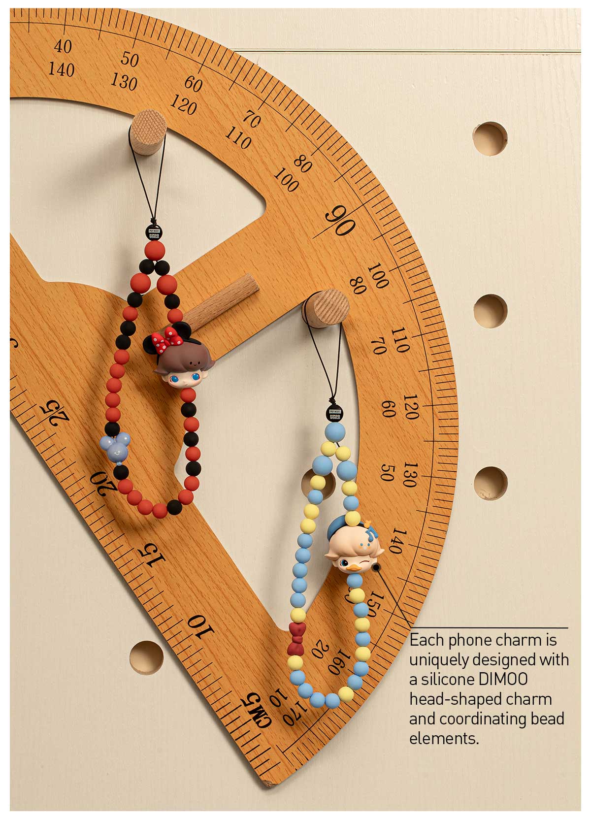 [Spanish]-DIMOO WORLD x Serie Disney – Caja Sorpresa de Lanyard para Celular Caja Ciega