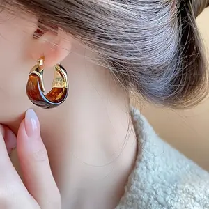 Italian Designer Retro Brown U-Shaped Earrings · Minimalist Luxury Daily Commute Jewelry