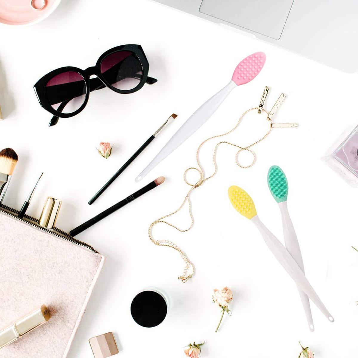 Lip Scrub Brush(4 PCS),Lip Scrubber Exfoliator,Double-Sided Silicone Lip Exfoliating Tool for Dark Lips,Nose Scrubber Lip Mask Applicator,Gentle Lip Exfoliator Scrubber Brush for Smooth,Soft,Bright,and Healthy Lips