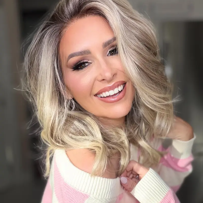 Lovestory Skylar High Quality Synthetic Lace Front Wig for Women Heat Resistant Highlight Color Wavy Style 13x4 Free Part