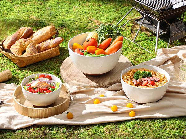 MALACASA Ceramic Large Mixing Bowls, Large Serving Bowls for Cooking, Prepping, Baking, Salad, Soup, Popcorn, Pasta, Nesting Bowls Set of 3, 4.38/2.5/1.44 Qt, Oven, Microwave and Dishwasher Safe Winter Holiday