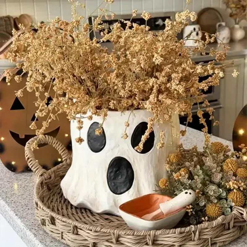 Resin Ghost Vase for Halloween Decorations, Perfect for Christmas & Easter Parties, Ideal Gift for Bat Mitzvahs & Bar Mitzvahs, Decorative Vase