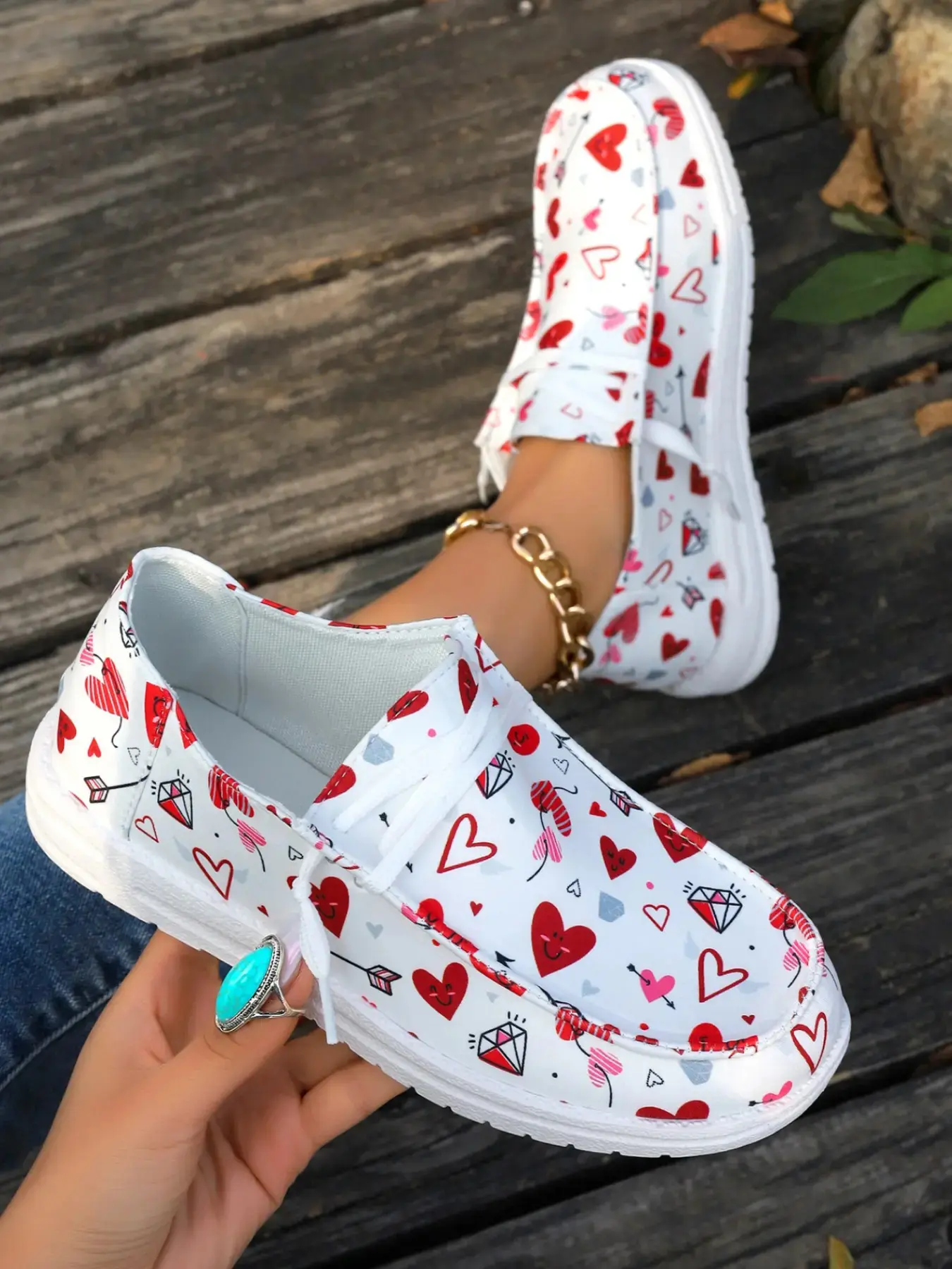 Women's Pull-On Low Top Running Sneakers - Cute Hearts Halloween Motifs, Breathable Fabric, Enhanced Rubber Grip, All-Season Casual Sports Footwear