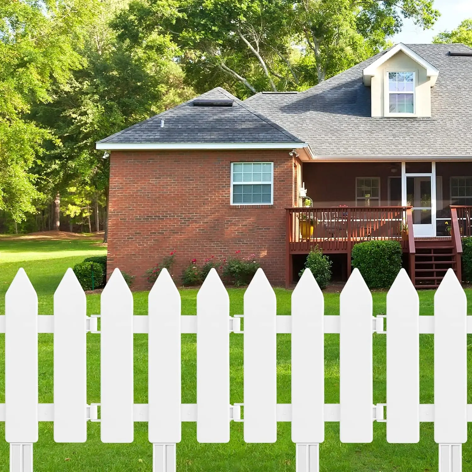 FEPITO 12-Piece White Plastic Picket Garden Fence Set with 12 Inserts, Adjustable Anti-UV Outdoor Fence for Lawn Flowerbeds, Low-Maintenance Decorative Yard Accessory