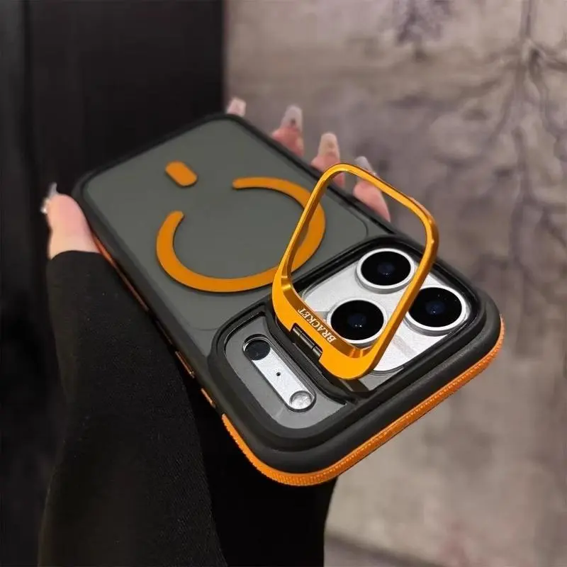 Military grade fall protection!This MagSafe phone case remains crystal clear and comes with a lens mount.IPhone 16/15/14/13/12/11 has built-in lens protection.The ultimate defense!