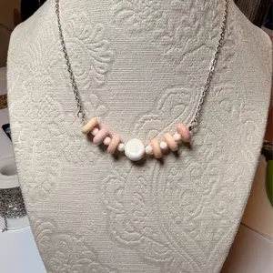 pink conch bar necklace