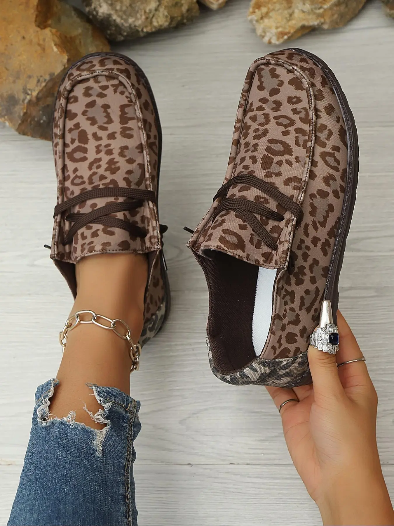 Women's Anti-Slip Summer Flat Shoes, Sexy Lip Heart Design, Round Toe Canvas Sneakers, Comfortable Lightweight Fashion, Ideal for Daily Use, Casual Fashion Shoes
