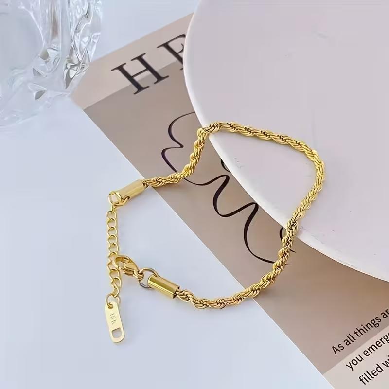 New Luxury 18K Gold-Plated European Classic Twist Necklace & Bracelet Set for Men Women Ideal Bridal Engagement Jewelry Elegant Design Versatile Gift New Luxury 18K Gold-Plated European Classic Twist Necklace & Bracelet Set for Men Women Ideal Bridal Engagement Jewelry Elegant Design Versatile Gift