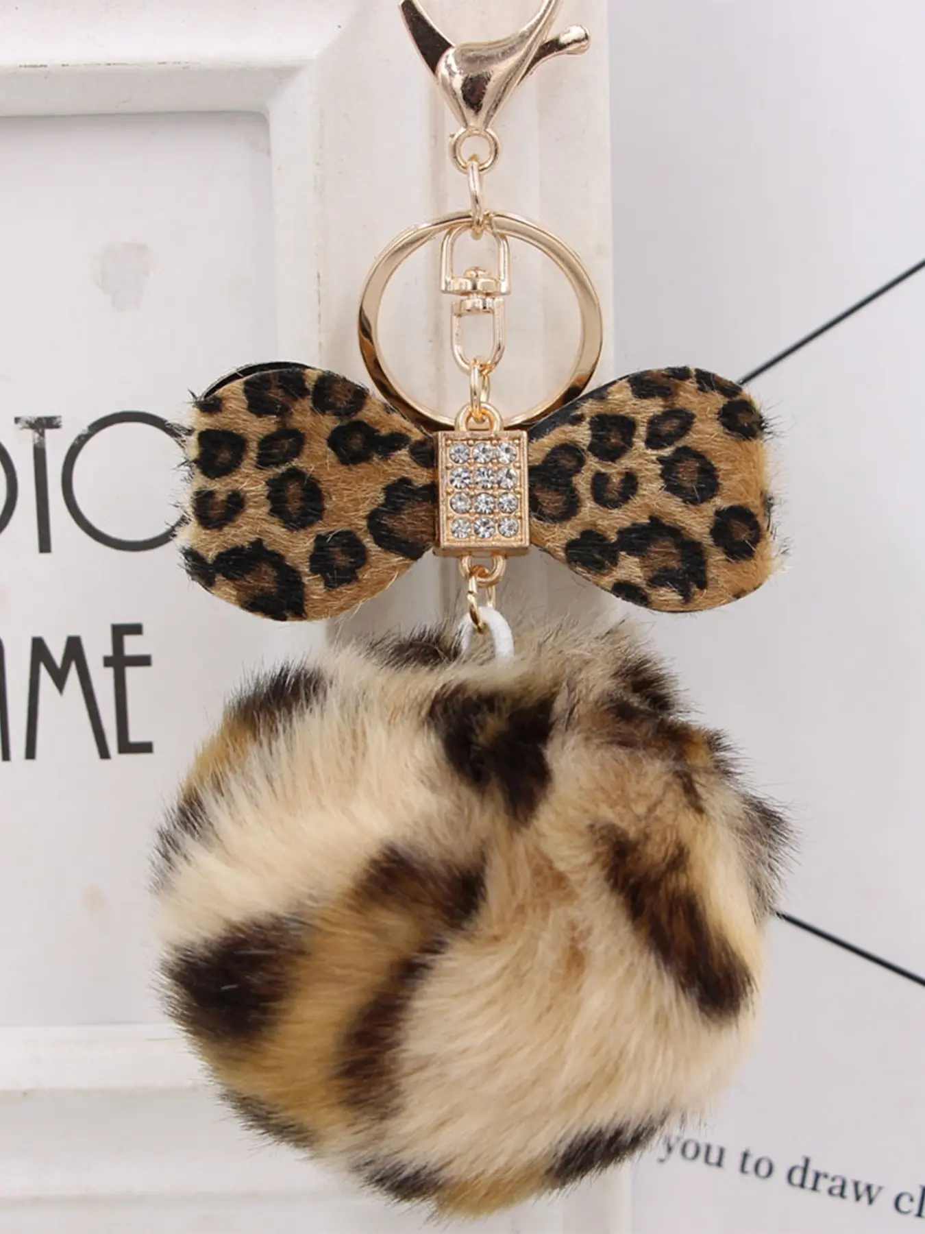 Leopard Print Bow Shaped Bag with Pom Pom Keychain, Plush Faux Fur Car Accessory, Creative Gift Idea for Girls, Keychain for Bags, Keychain Kawaii, Keychain For Purse, Keychains Cute