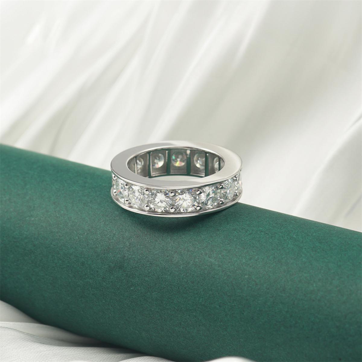 Delzzad Classic Eternity Ring Band Round VVS Synthetic Moissanite Ring Band S925 Engagement Wedding Ring Valentine's Day Christmas Gifts
