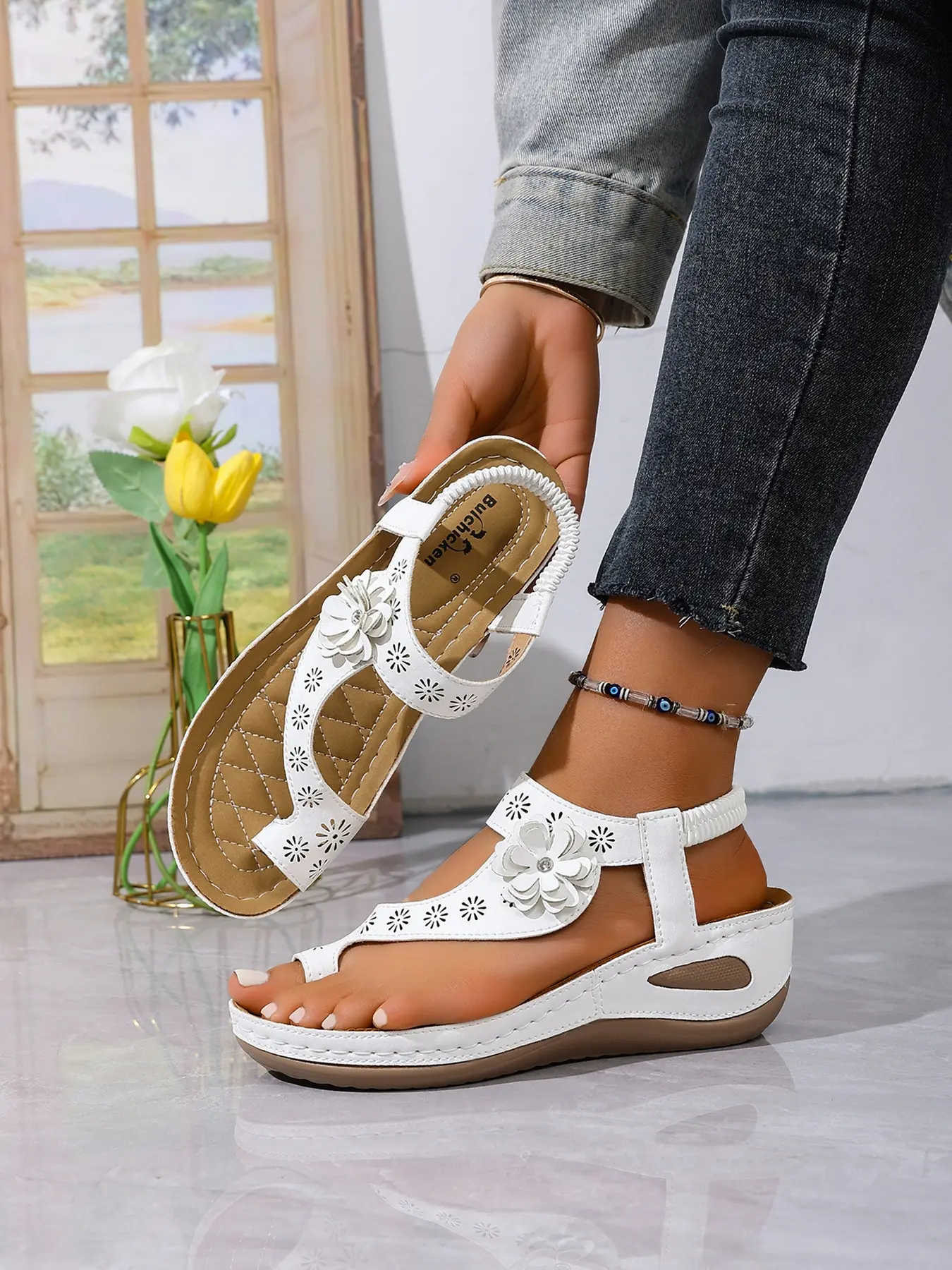 New summer women's shoes, women's solid-color hollow-out Boho Style Wedge flip-flops with floral designs, thick-soled height-increasing, plus-size comfortable slippers, arch support orthopedic lightweight shoes, bohemian sanda, Boho Sandals