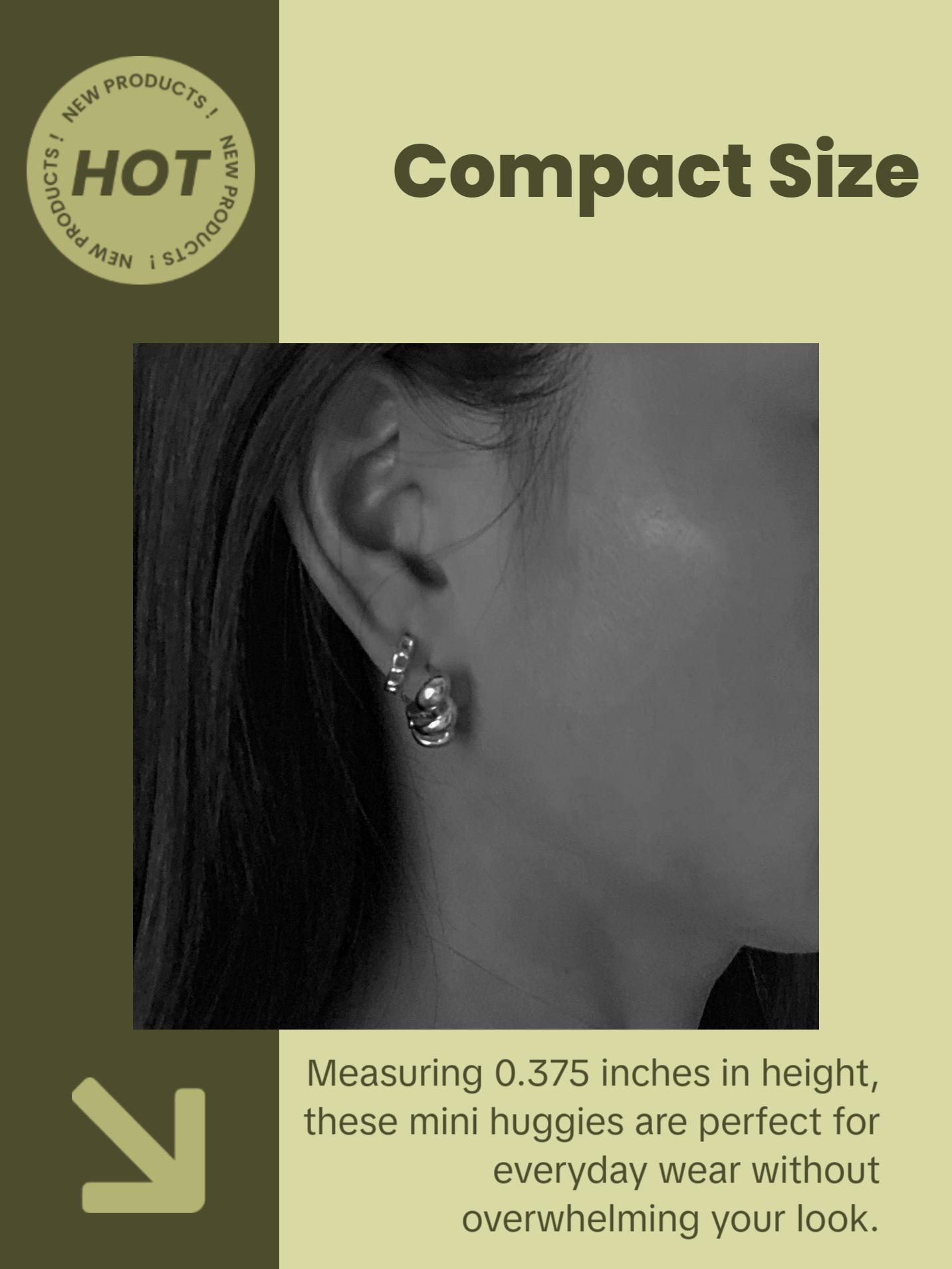 Mini Chained Huggies