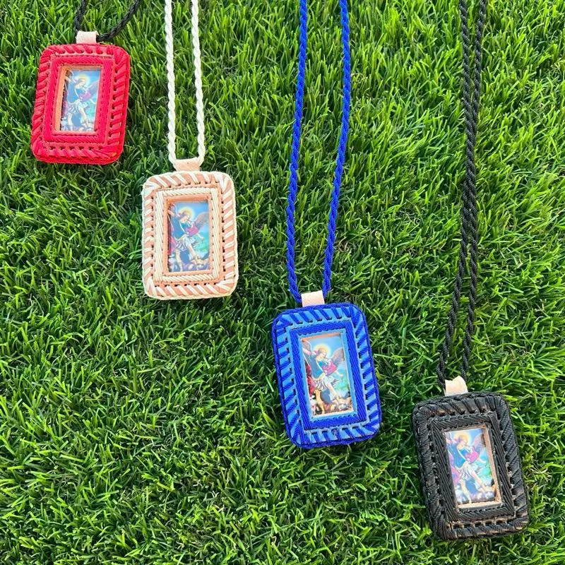 San Miguel Arcángel Escapulario Necklace - Tejido con Hilo Nylon & Leather, Cordón Trenzado, Available in Red, Beige & Black