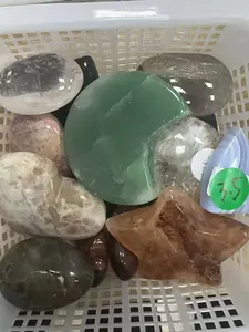 Multi-material crystal hand play