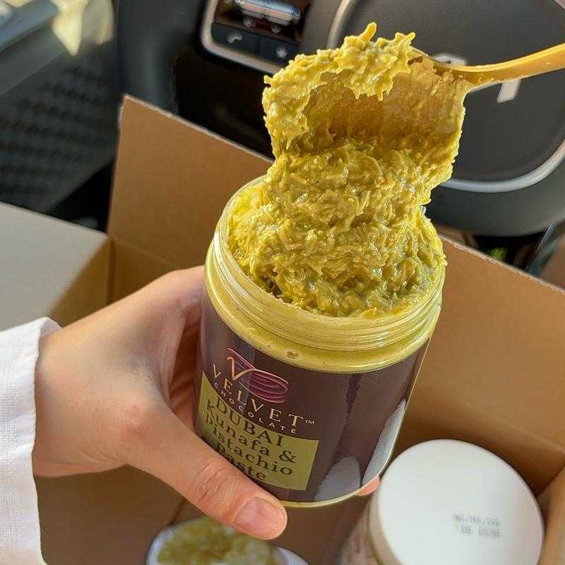 VELVET Kanafa & Pistachio Paste 10oz Jar - Natural 100% Pistachios, Creamy Smooth Flavor, Perfect for Dipping, Drizzling, & More - Dessert Snack Chocolate Middle East Premium Spread On Toast