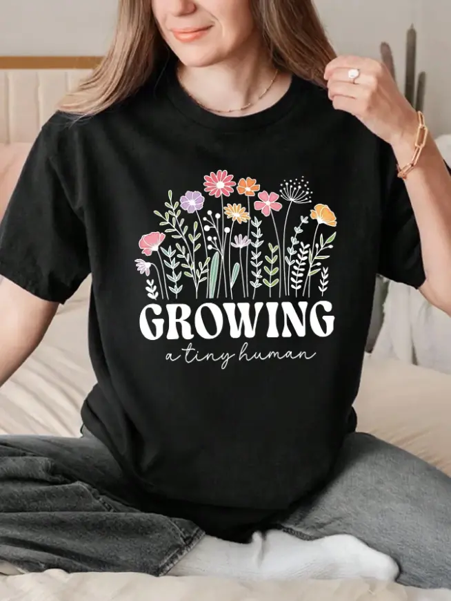 Women's Short-Sleeve Cotton Crew Neck Maternity T-Shirt - Loose-Fitting, Comfortable, Breathable Summer Printed Tops for Expectant Moms with Wildflower Floral Print