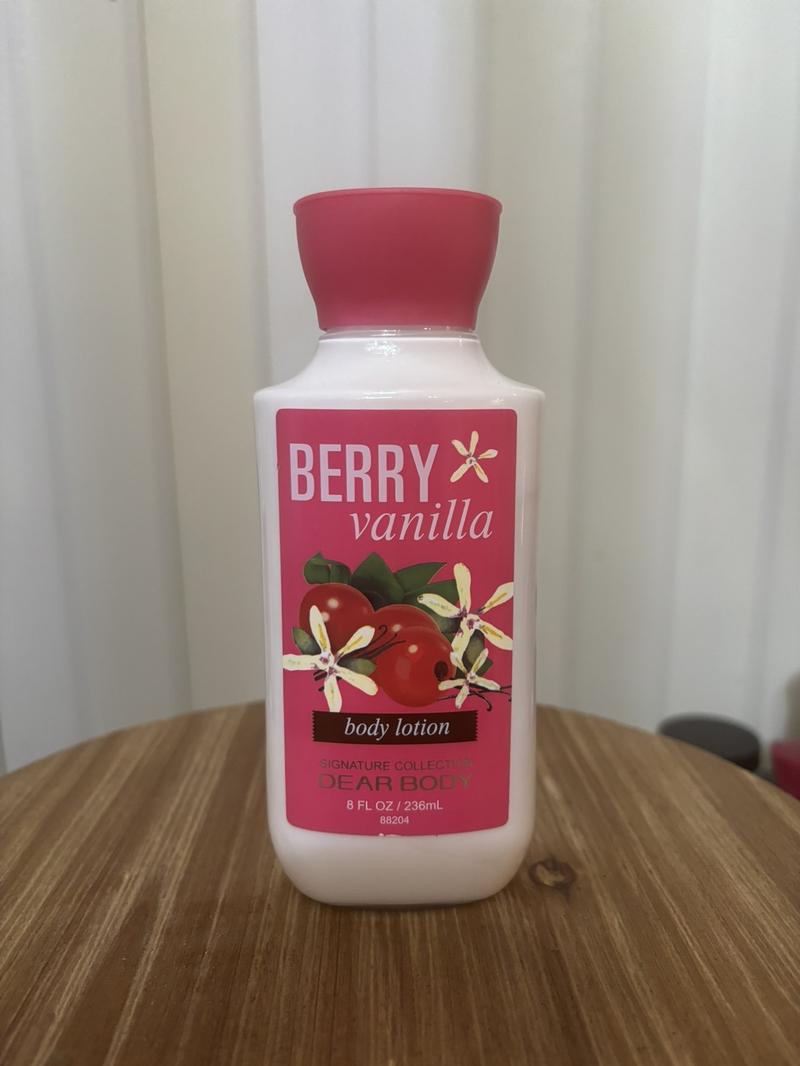 Dear Body lightly fragrance lotion Body Care Scented Cosmetic Skin Care Hydrating Moisturize Smooth Aloe Blend Grape Vitamins Comfort