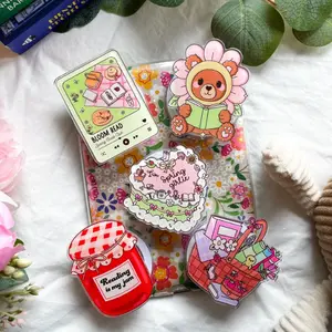 Spring Teddy Bear Kindle Grip, Bookish Magnetic Phone Grip for Kindle, Cute Kindle Holder Stand, Kindle Accessories, Bookish Merch Gift for Book Lovers, Reader Gift