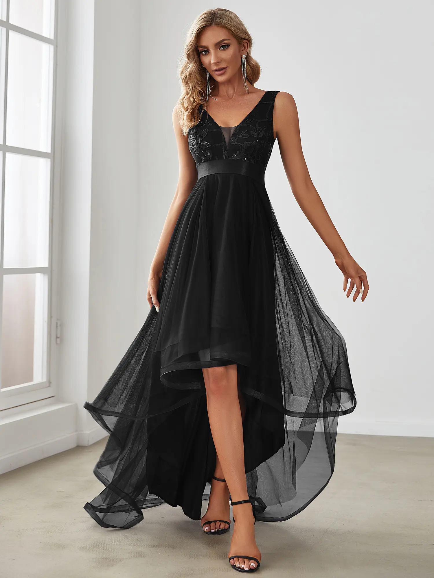 EVER PRETTY Women's Elegant High-Low Prom Dress, Chic Asymmetrical Tulle Formal Gown with Deep V-Neck and Sequin Lace, Formal Wear, Zipper, Party Fit, Evening, Sleeve, Bachelorette Party