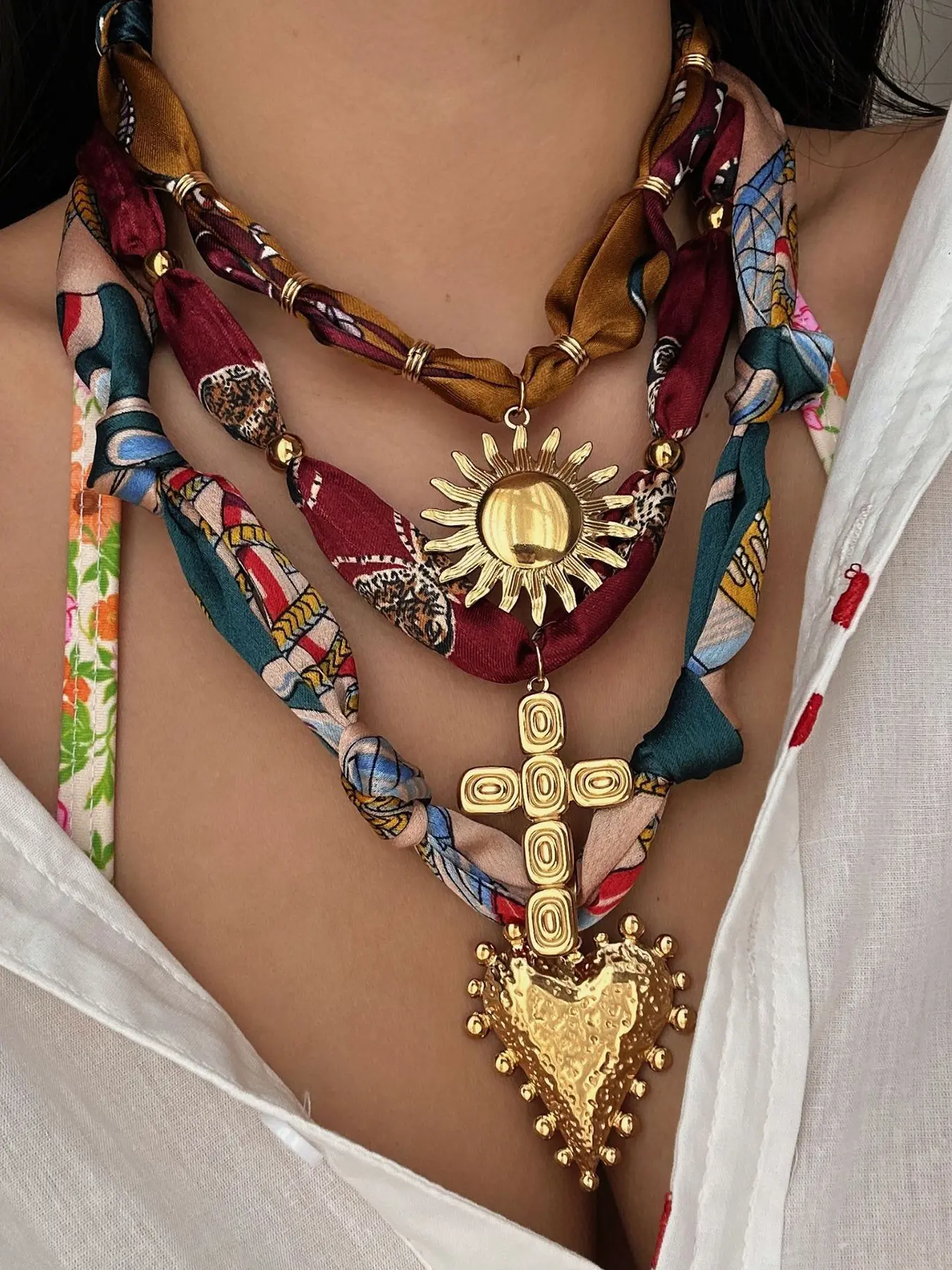 3-Piece Fashion Stainless Steel 18K Gold Plated Pendant Necklace Set, Cross, Sunflower & Heart Shaped Pendant, Casual Faith Style Necklaces for All Seasons Wear