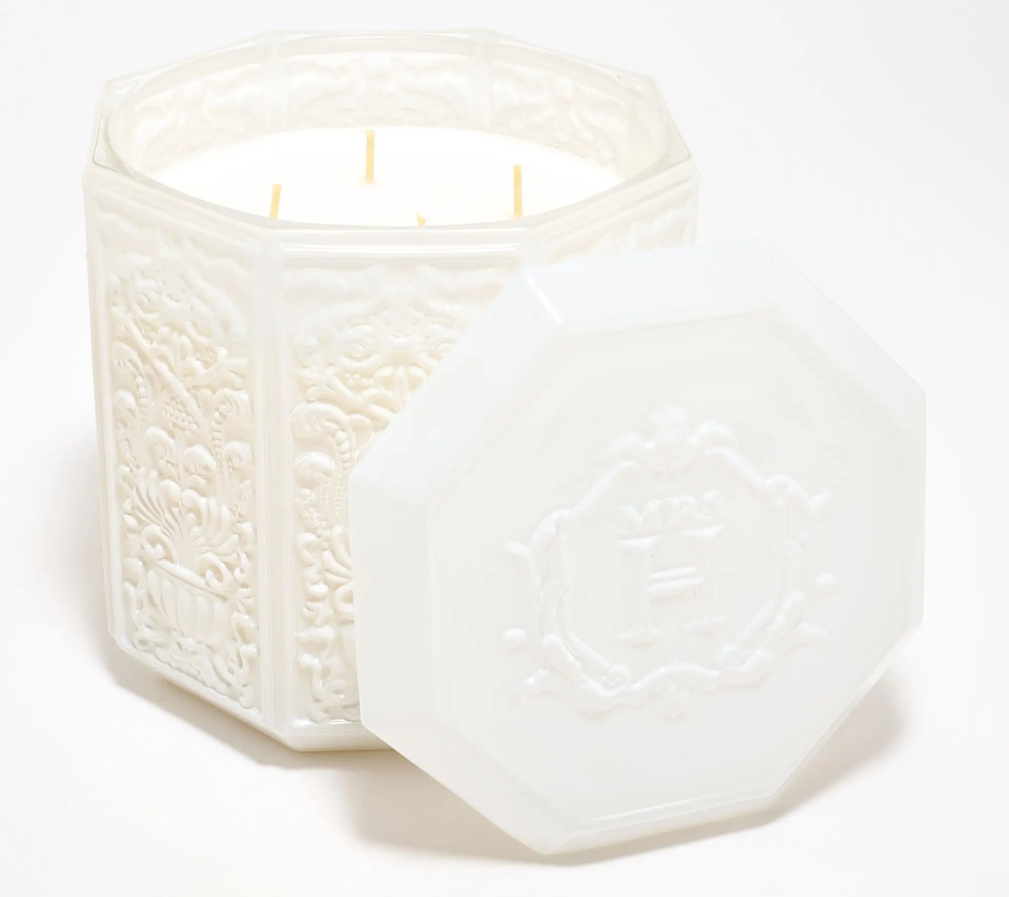 Mrs.H by Dee Hilfiger 50oz Peppermint Bark Glass Candle