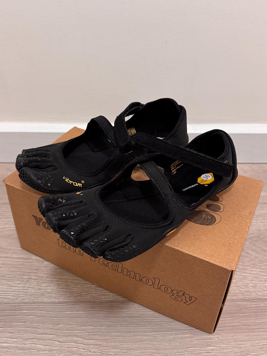 Classic FiveFingers Ballet Flats | Split-Toe Design, Breathable Barefoot Comfort | Ideal for Dance, Yoga, Pilates & Indoor Sports non-slip lightweight breathable comfortable fashion Zumba Shoes