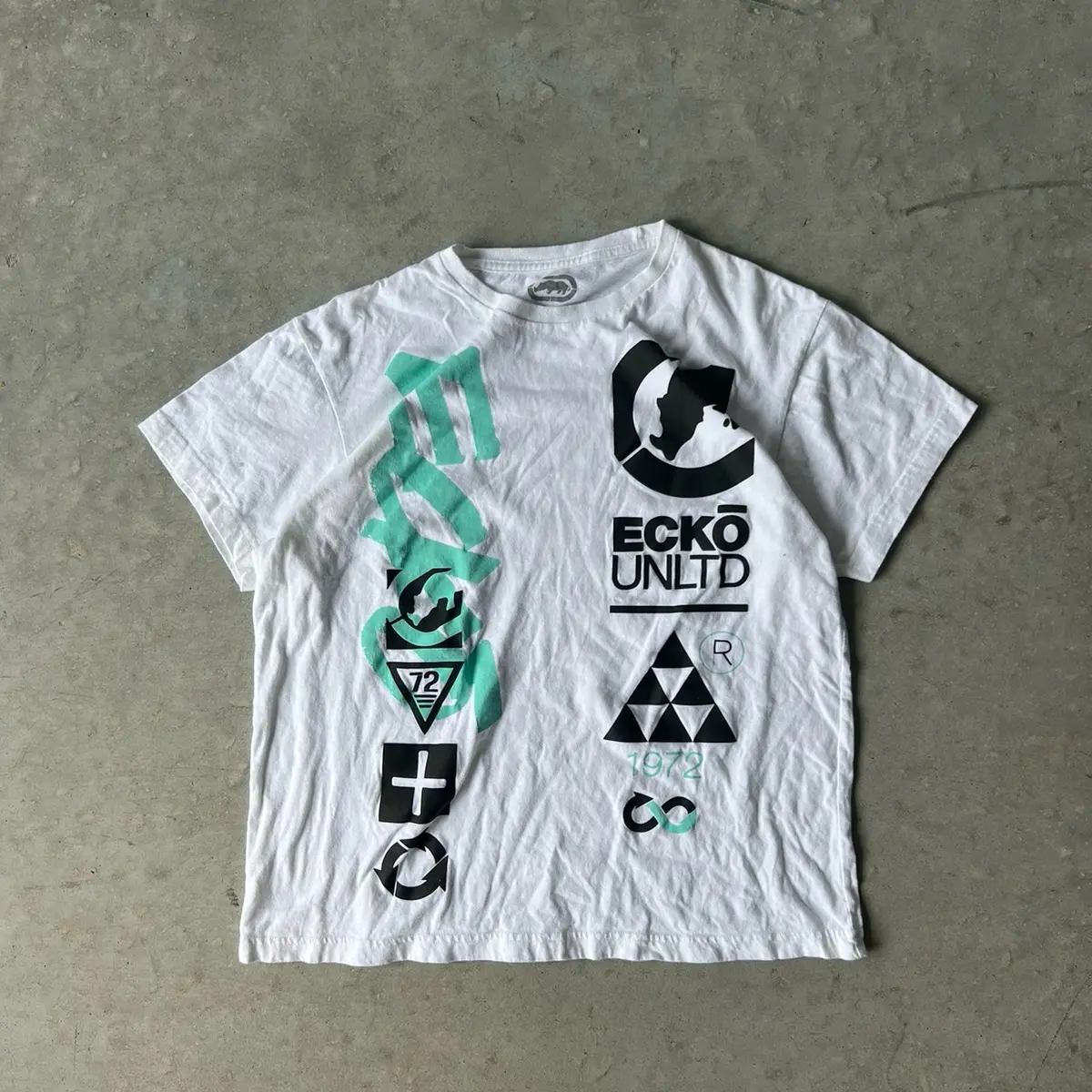 2000’S Y2K FADED WHITE ECKO UNLTD TEE