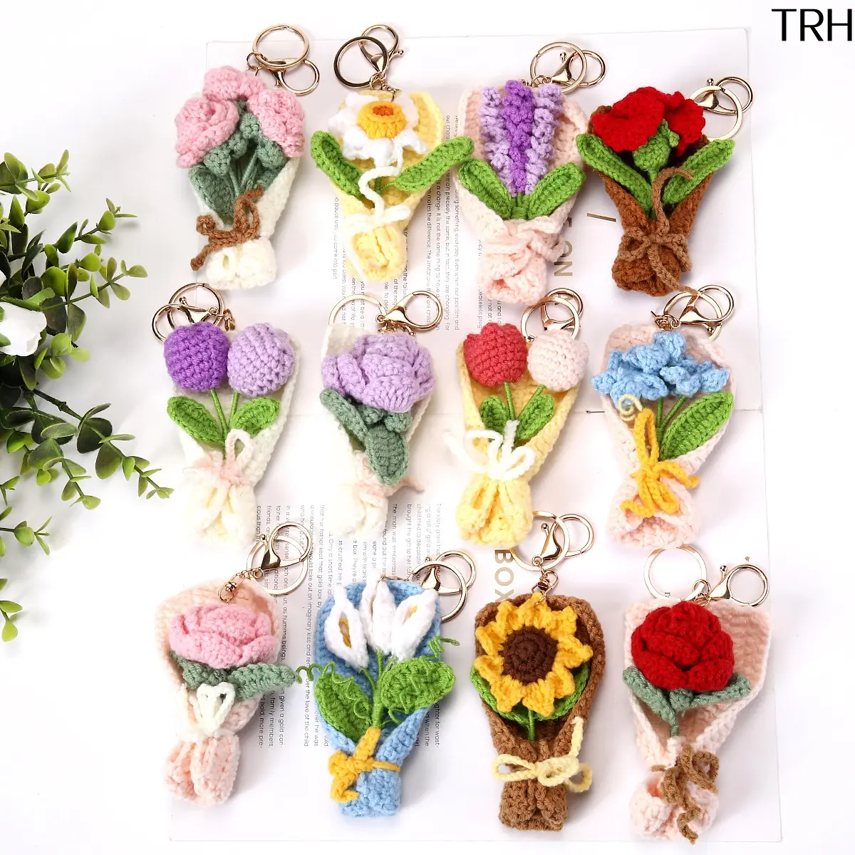 Hand Crochet Mini Flower Bouquet Keychain - Crocheted Flowers Bag Accessory with Rose Sunflower Pendant, Spring Clip Key Ring, Charming Look Keychains for Women, Backpack Purse Aesthetic Small Gift