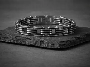 Men's Classy Leather Stainless Steel Bracelet - 9.5 Inches Adjustable Biker Link Wristband with Jeweler, Bold Industrial Chain, Must-Have Masculine Costume Jewelry, Father's Day Gift for Dad