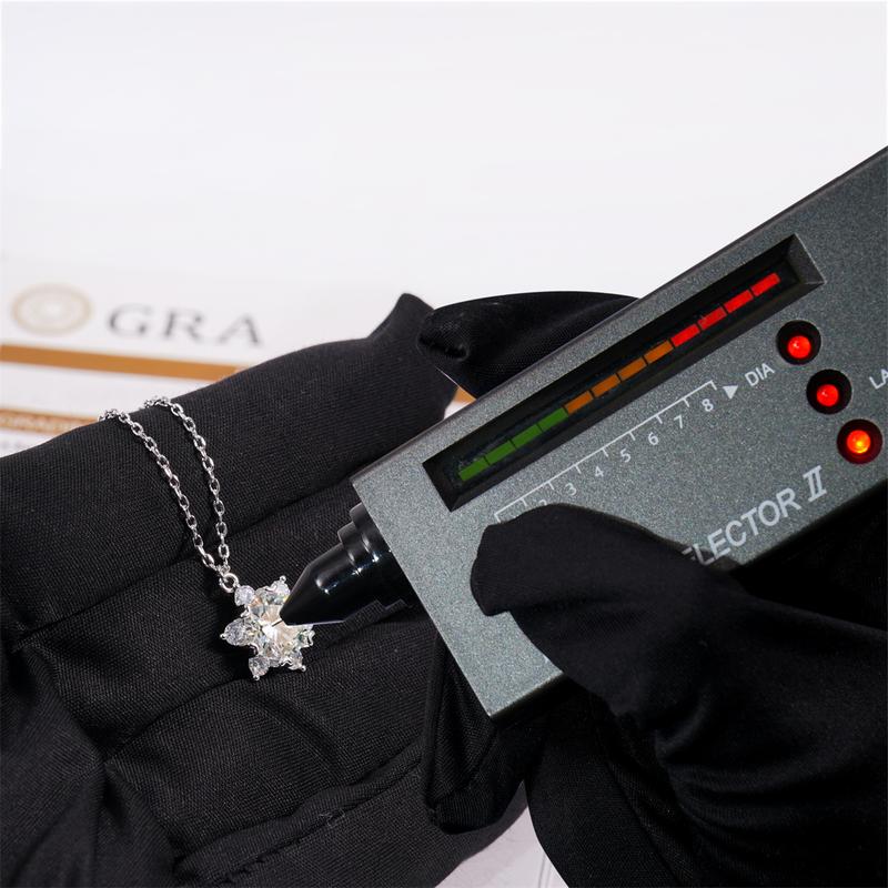 Moissanite 1-2ct Ice Crystal Snowflake Pendant Necklace Wedding Engagement Anniversary Romantic Elegant Gift Daily Wear