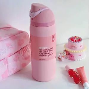 OwIa(Cherry Blossom Pink) 32oz/945ml Outdoor Sports Water Bottle, Double-Layer Vacuum Insulation Design, Portable Water Cup, Can Keep Ice Cubes From Melting For 8-12 Hours, Comes With A Carrying Rope, Convenient For Carrying Out