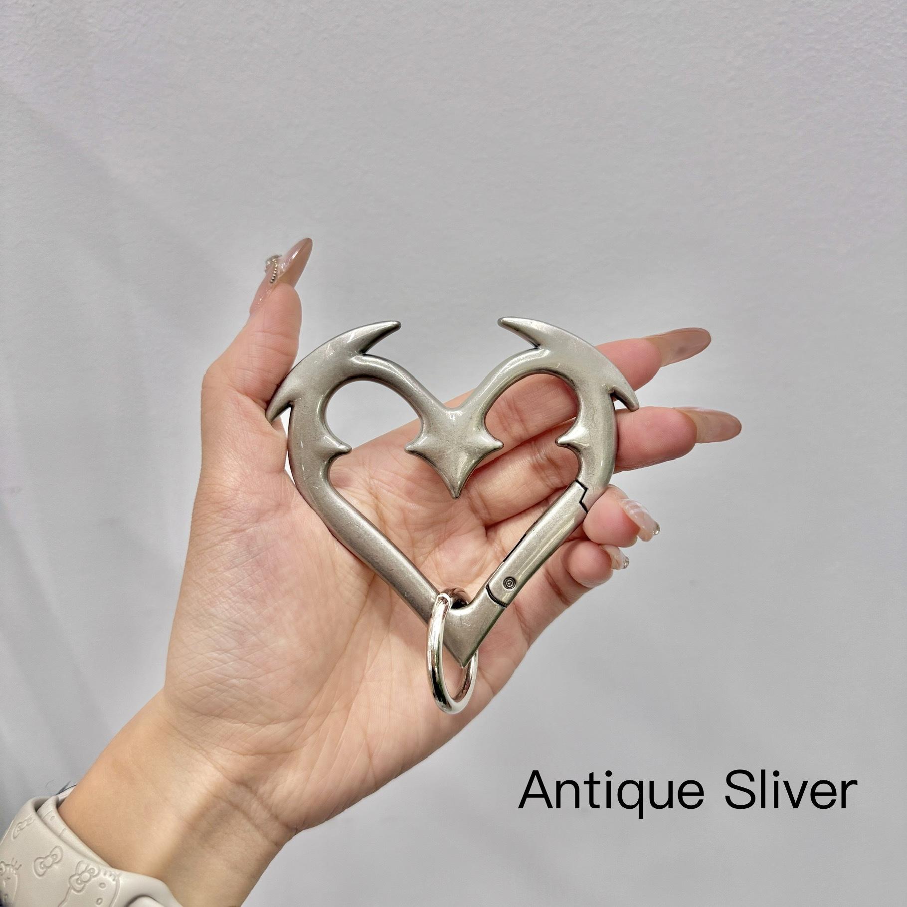 Heartbreaker Carabiner Gothic Heart-Shaped Metal Keychain Heavy Duty Bold Design Zinc Alloy Perfect for Keys Bags Statement Fashion Accessories