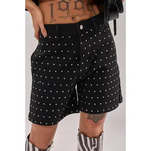 ITS GIVING BERMUDA SHORT