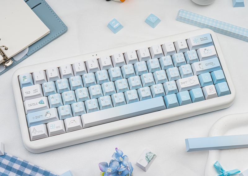 Ergonomic keycaps COOMICKEY Creamy Keycaps Set 145 Keys PBT Dye Sublimation Snowman Shape Blue Custom Keycap for 61/64/87/104/108 Cherry MX Switches ISO ANSI Layout Mechanical & Gaming Keyboard