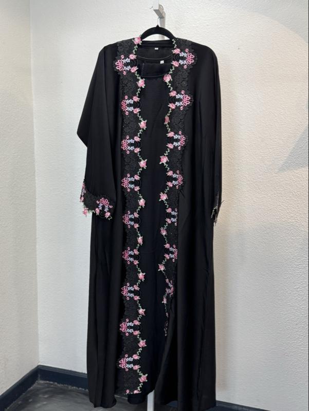 Dubai Abaya Two Pieces Set with Elegant Floral Embroidery and Lace Details for Women