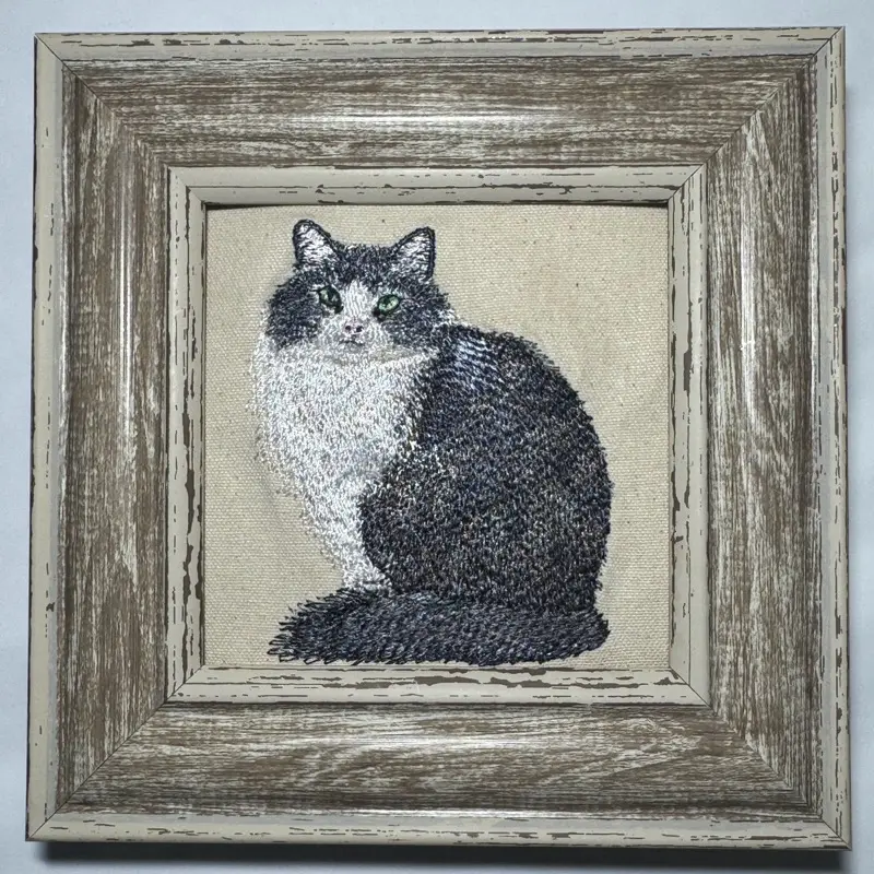 Elegant Cat Breed Machine-Embroidered Framed Wall Art - Personalized Customizable Animals Artwork, Home Decor Plaque, Interior Design Decoration Supply for Cat Lovers