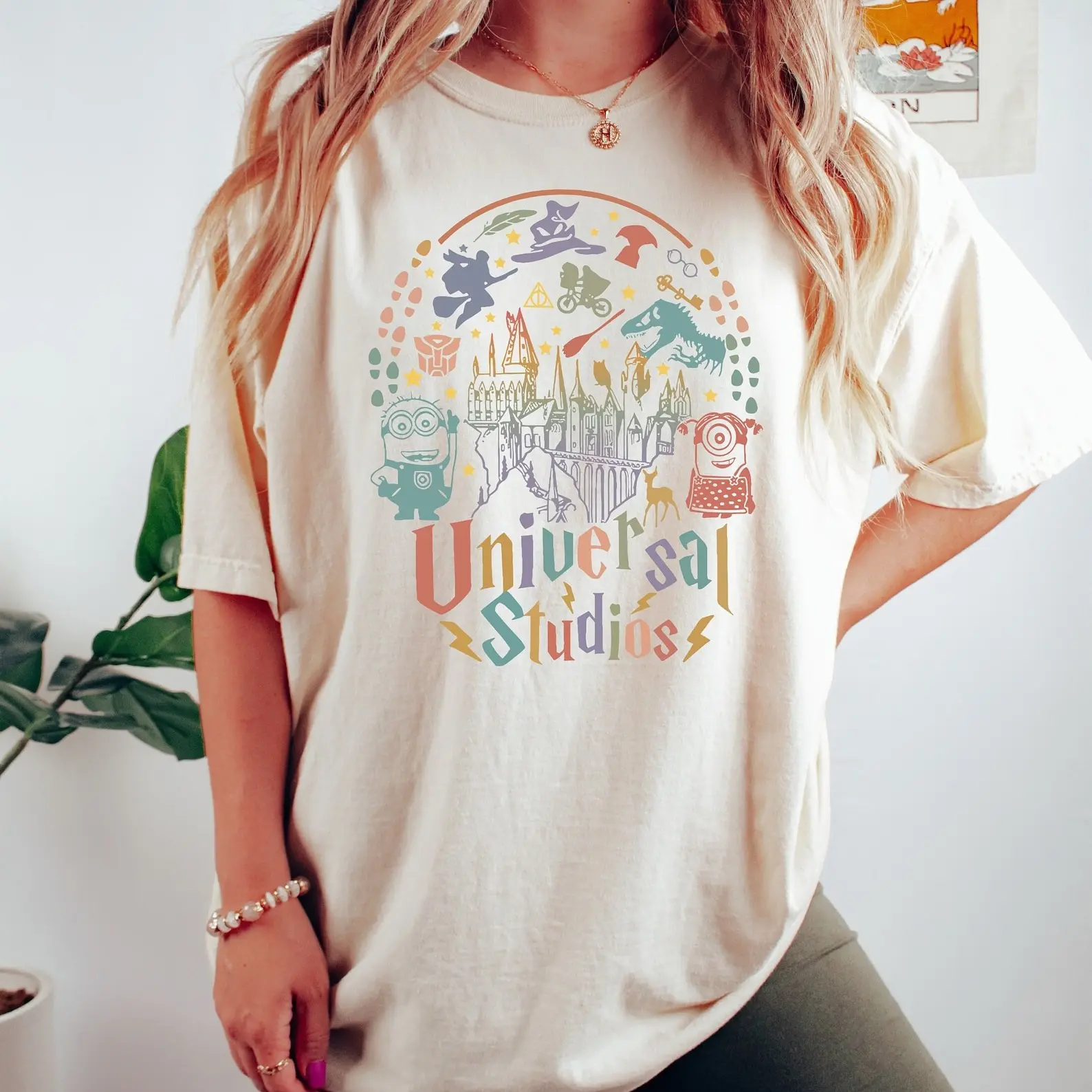 Vintage Universal Studios t Shirt, Universal Studios t Shirt, Trip t Shirt, world t Shirt, Family t Shirt, family vacation  t shirt, Universal Studios t shirt, Universal t shirt, vacation t shirt, gift for women, gift for him, gift for her