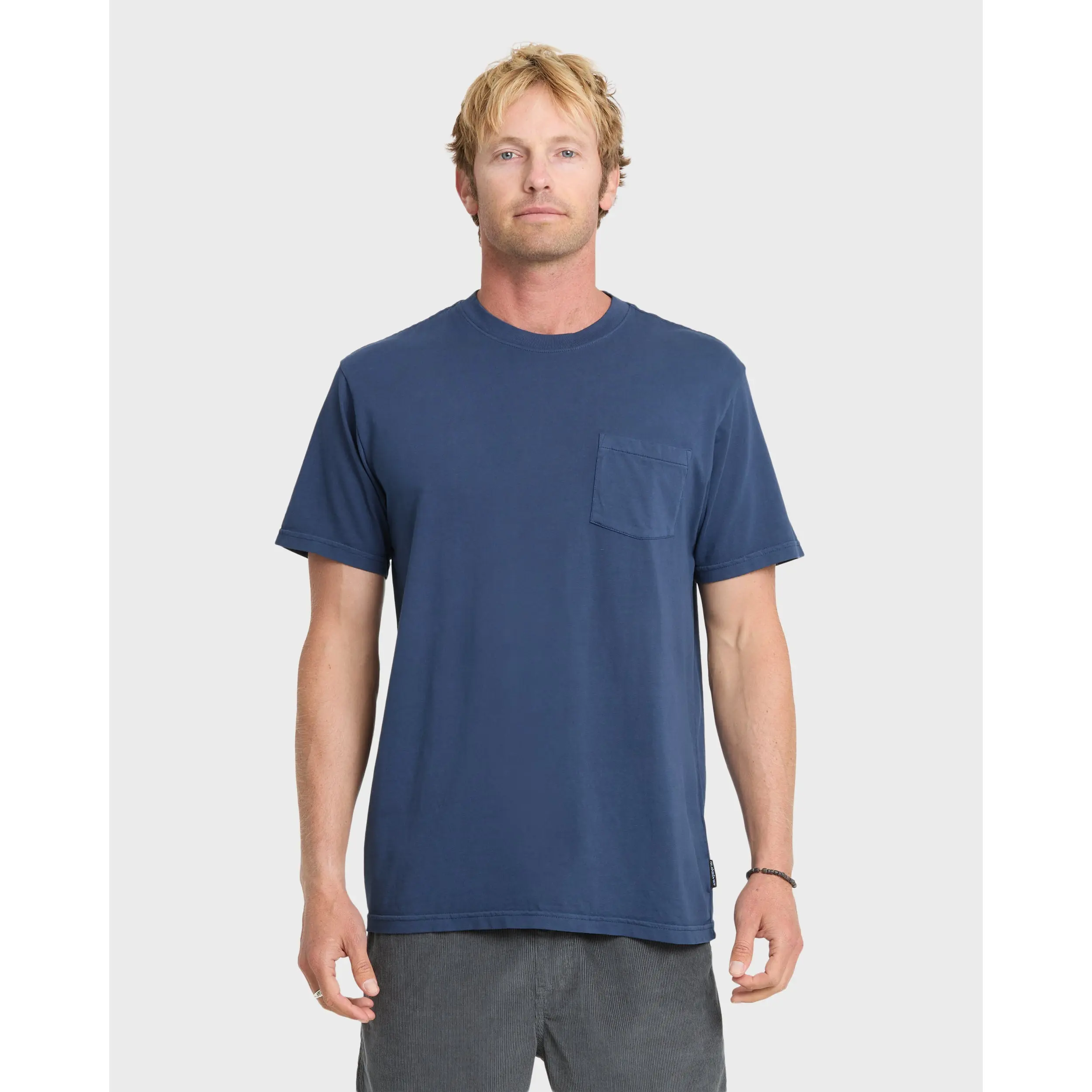 Quiksilver | Saltwater Pocket Tee | Men's 100% Cotton Pigment-Dyed Chest Pocket | Casual Streetwear