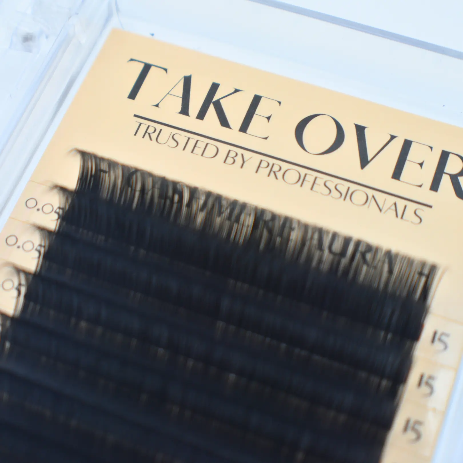 Mega Volume Eyelash Extensions, C Curl 0.03mm 15D+ Fans with a Deep Black Matte Finish, Long-Lasting False Lashes for Professional Makeup