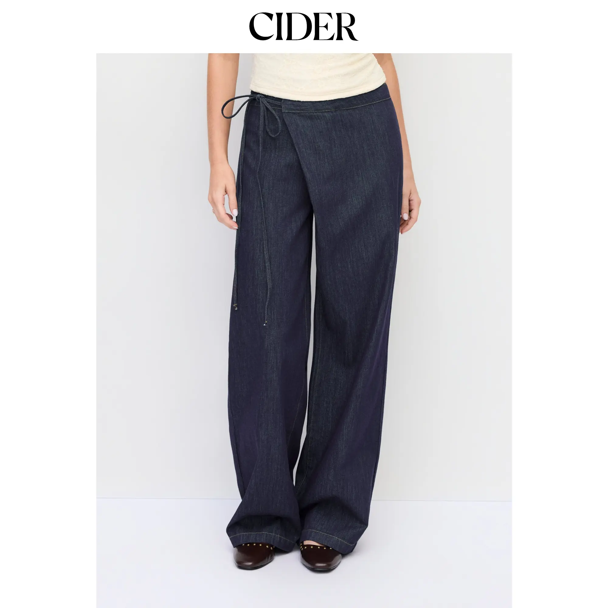 Cider Women's Cotton Blend Low-Rise Washed Wrap-Waist Wide-Leg Jeans With Belt, Multi-Size Basic Women's Bottoms