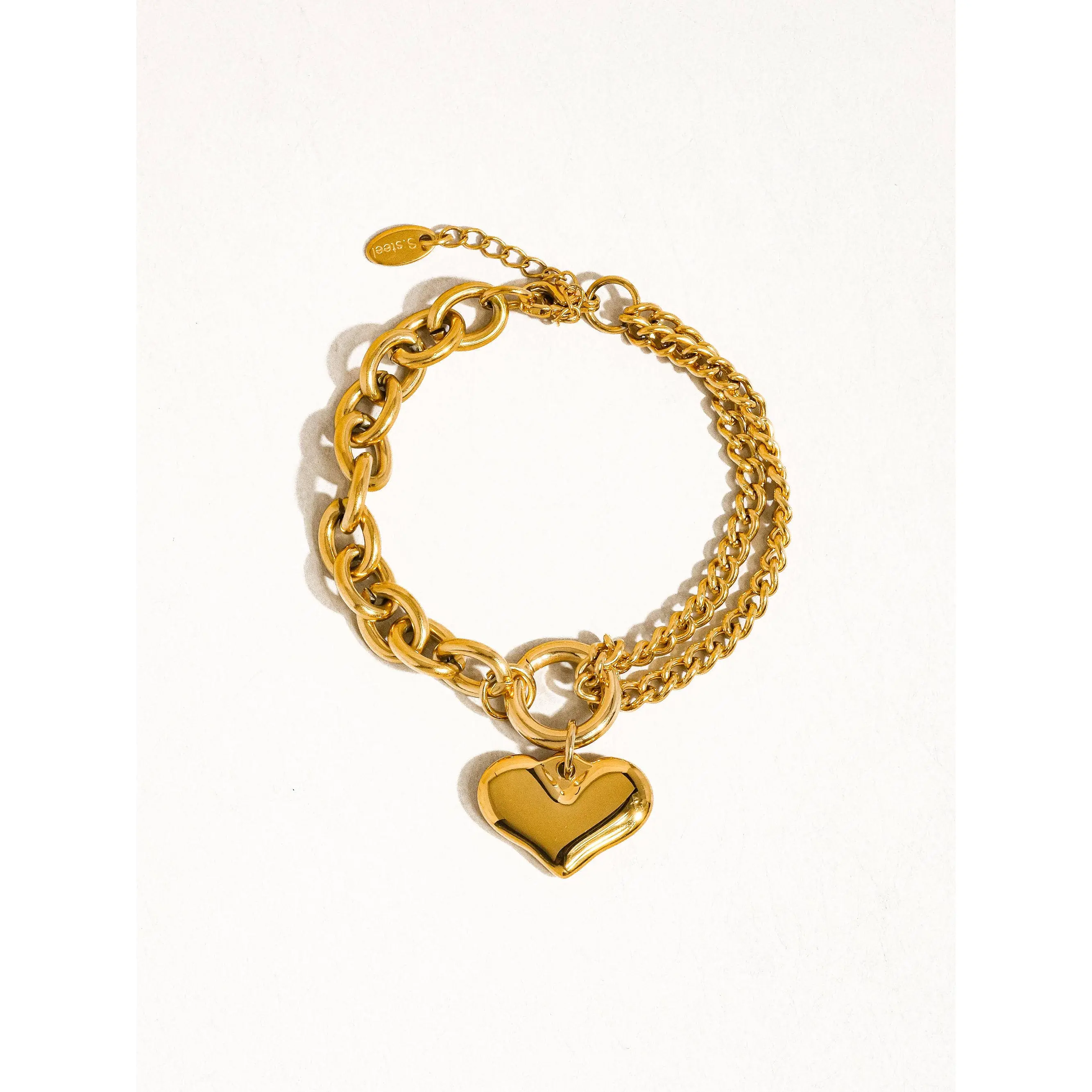 Allure 18K Gold Non-Tarnish Heart Chain Bracelet