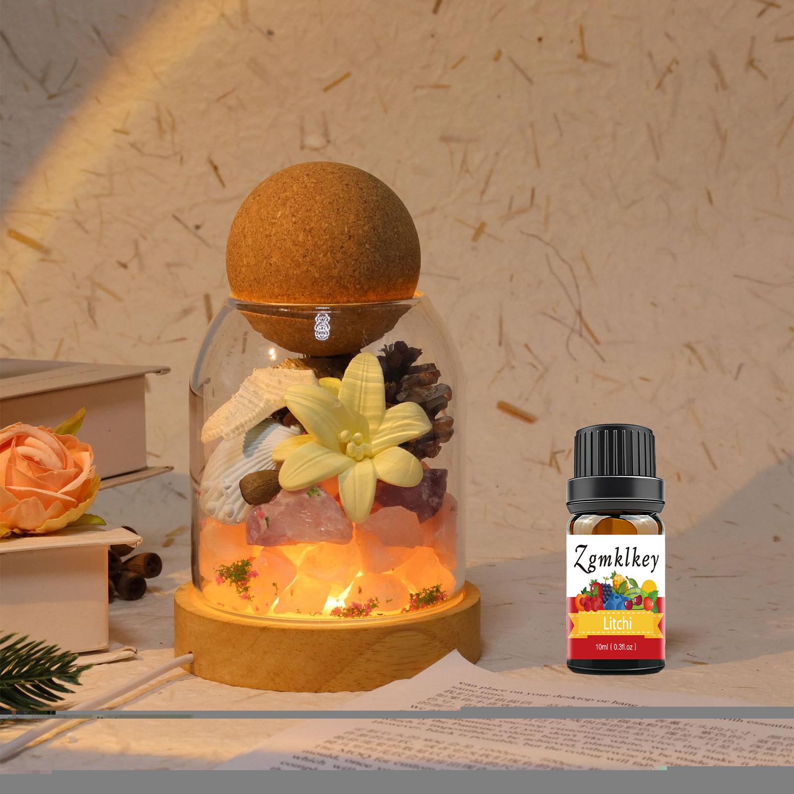 Fruity Essential Oil Set - Contains 12 premium essential oils suitable for diffusers and candle making, including scents such as strawberry, apple, pineapple, cherry, grape, and mango. Perfect for DIY projects and Christmas decorations.
