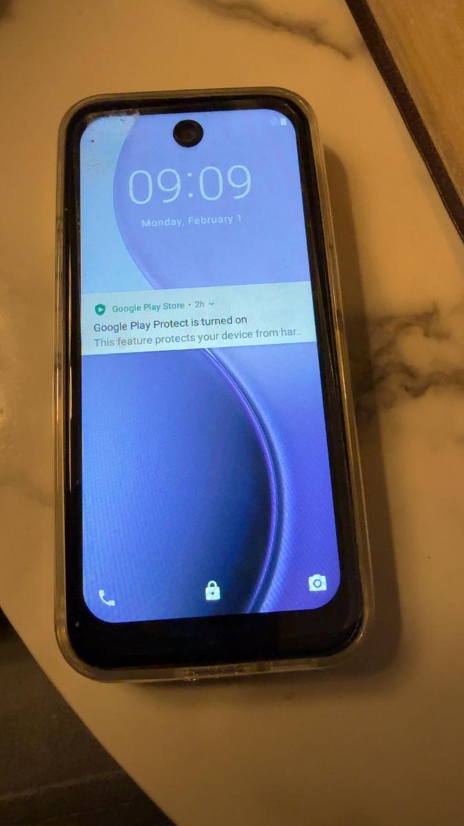 Item: White, 3G Network