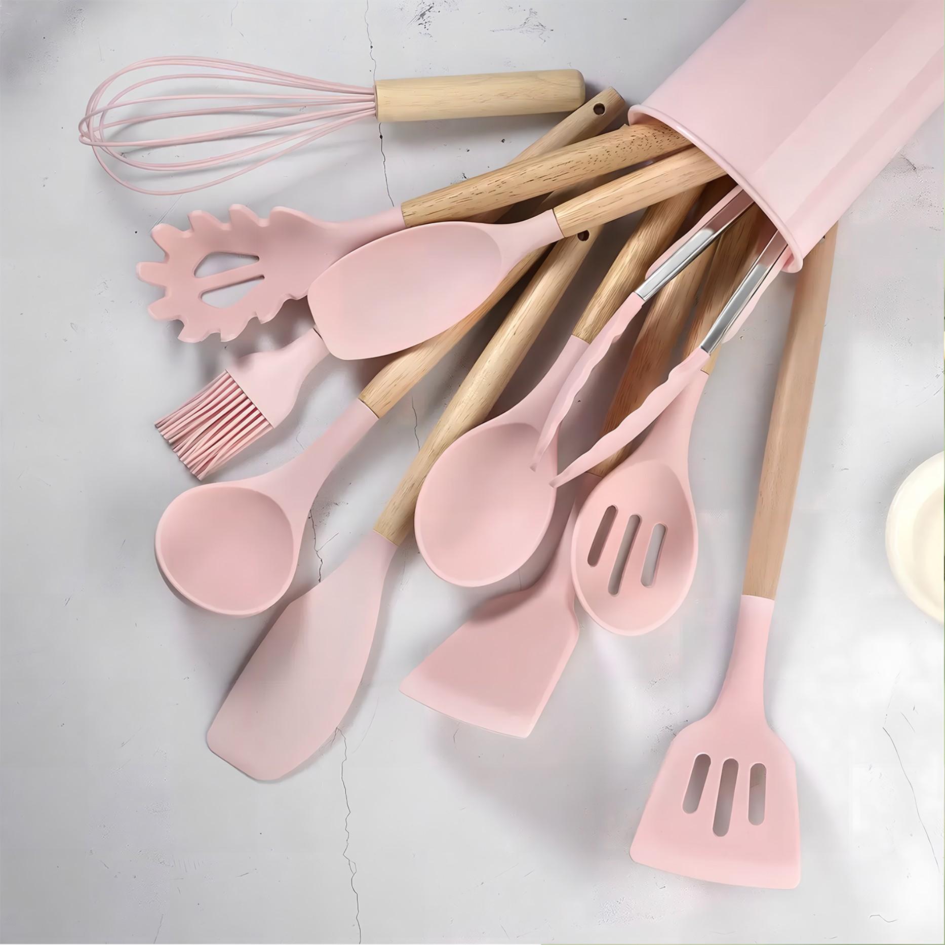 Kitchen Knife Set with Heat-Resistant SiliconeUtensils and Wooden Handles ldeal Gift forWomen on New Year, Valentine's Day 33-PieceSilicone Cooking Utensils Kitchen Utensils Set446 °Heat-resistant Spatula Clip for Heat-resistant Cookware