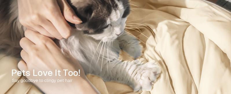 2026 Cooling Summer Comforter! Machine-Washable Cooling Air-Conditioning Quilt, Portable Storage Ice Silk Summer Duvet