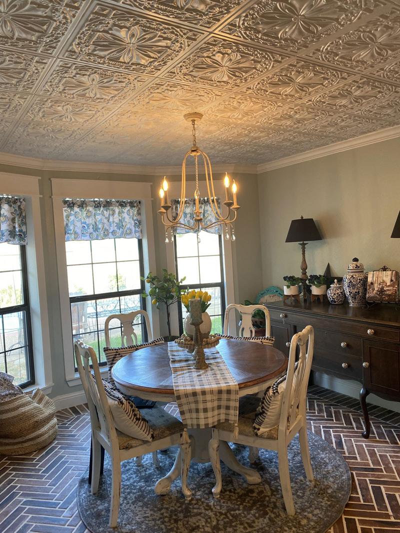 A La Maison Ceilings Lucas's Shield 20 in x 20 in Decorative Styrofoam Glue-up Ceiling Tiles - #R124 - (Pack of 8) / 21.6 sqft