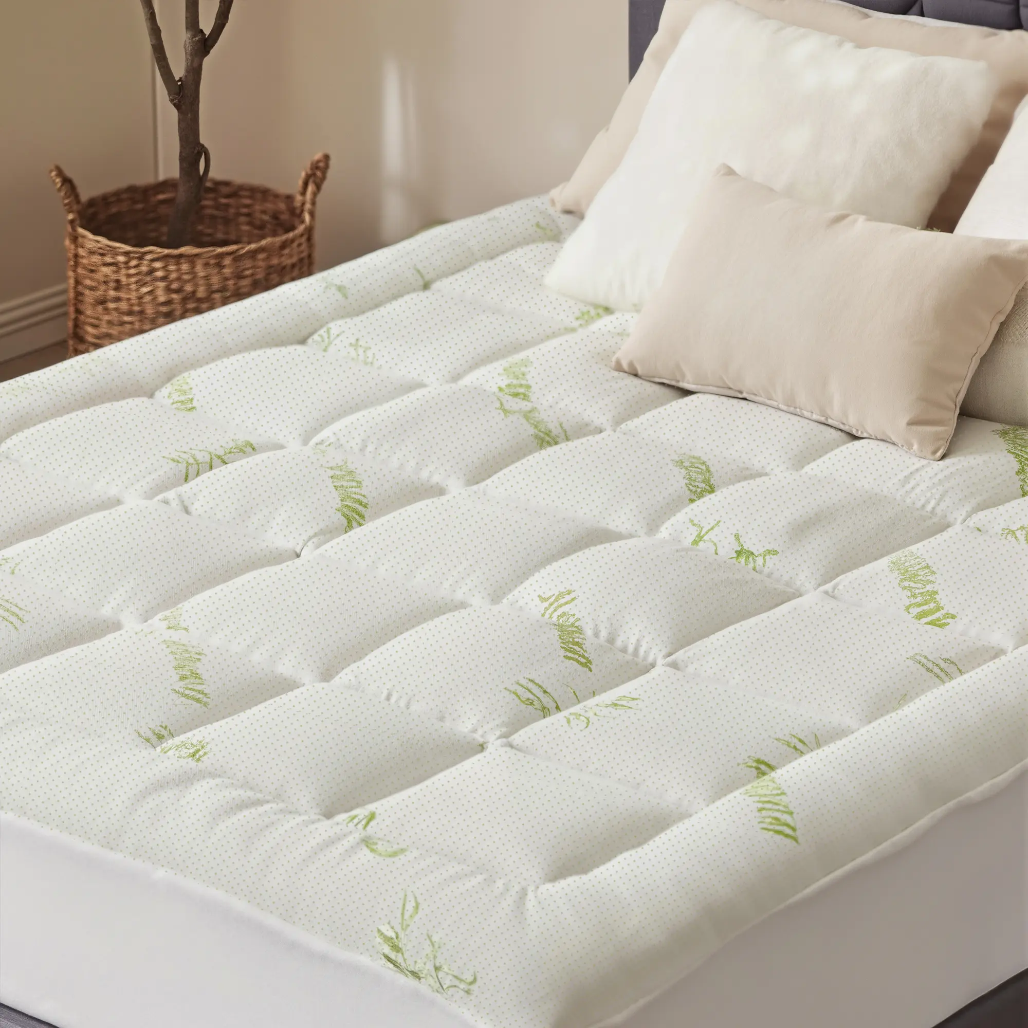 Ultra Soft Bamboo Mattress Topper - Viscose-Derived from Bamboo, Thick Pillow Top Mattress Pad with Deep Pockets, Breathable Cooling Material for Back Pain Relief and Hot Sleepers, Bamboo Topper Mattress