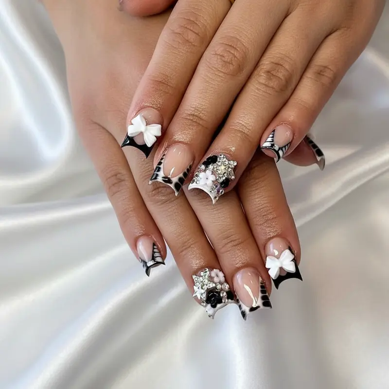 Short Square Press On Nails French Tip False Nails with Bow Charms Flowers Star Rhinestones 24 Pcs