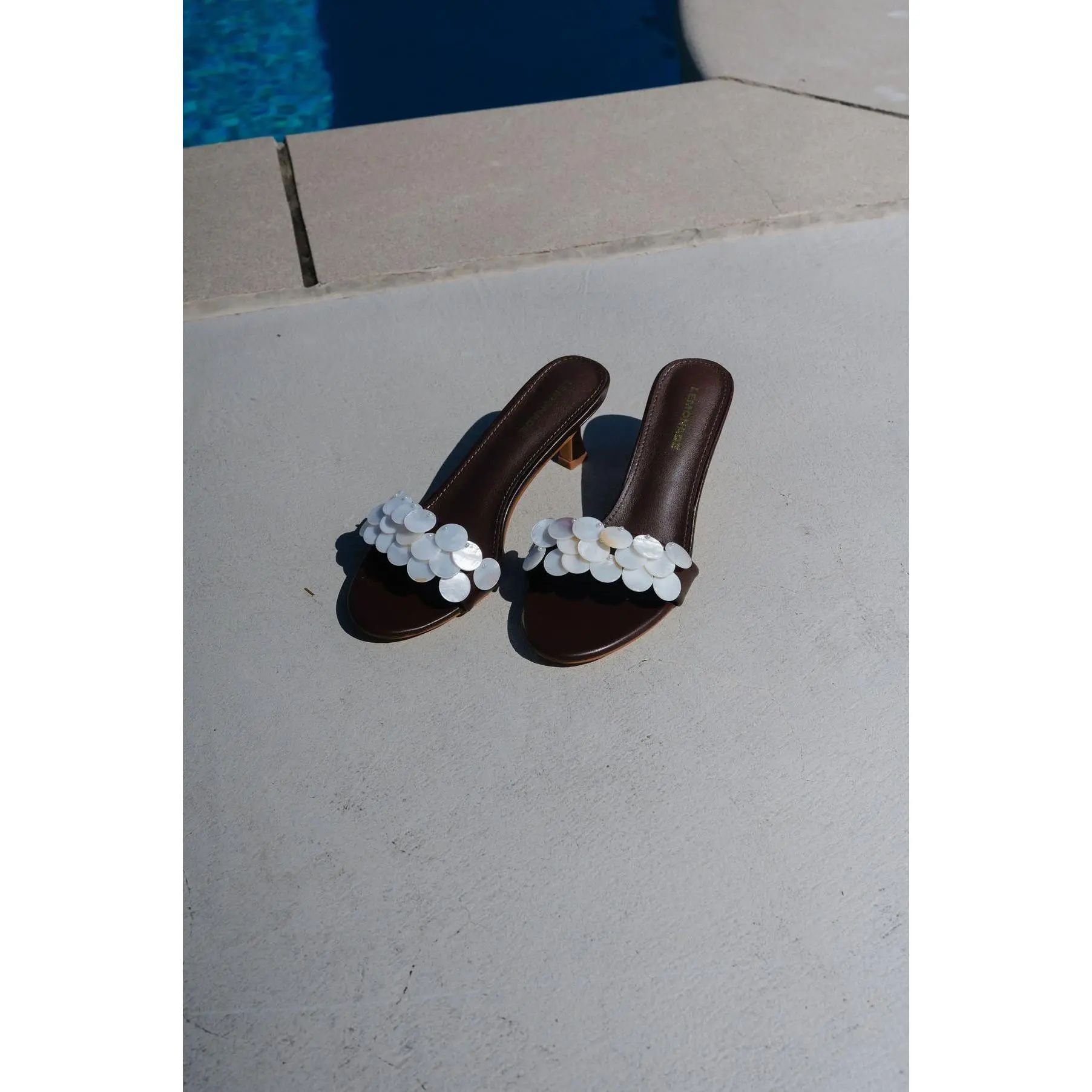 Early Kitten Heel-Chocolate Early Kitten Heel-Chocolate
