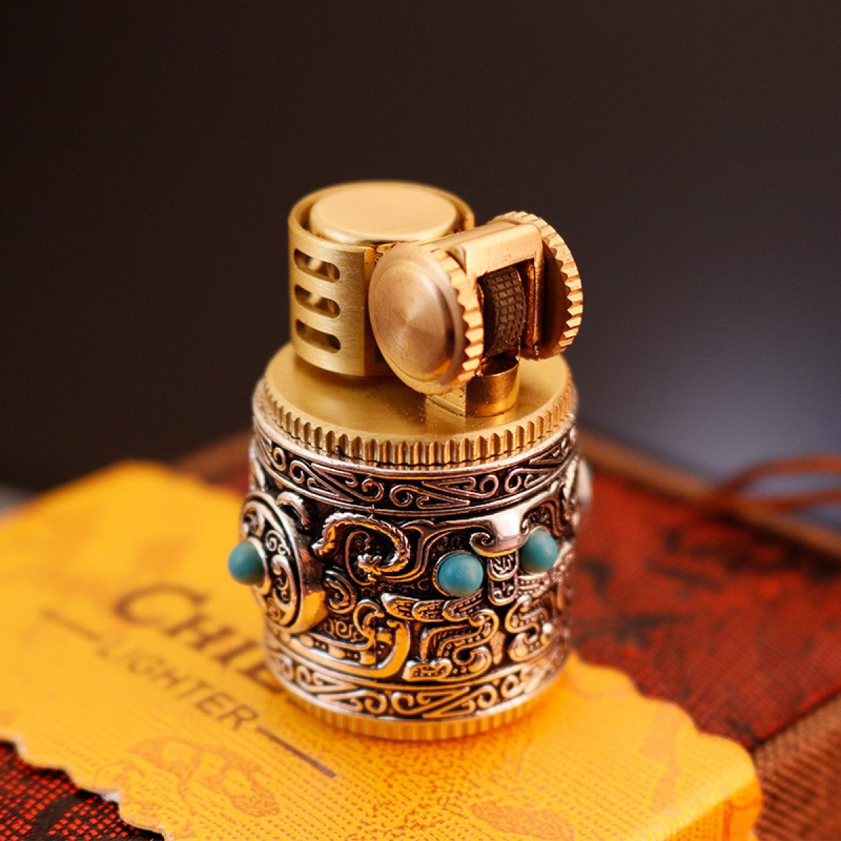 Retro Mini Kerosene Lighter, Cool Armored Little Fatty Lighter, Portable Design With Gift Box, Suitable For Collection, Decoration, Men'S Gift And Outdoor Camping Ignition (Without Fuel)